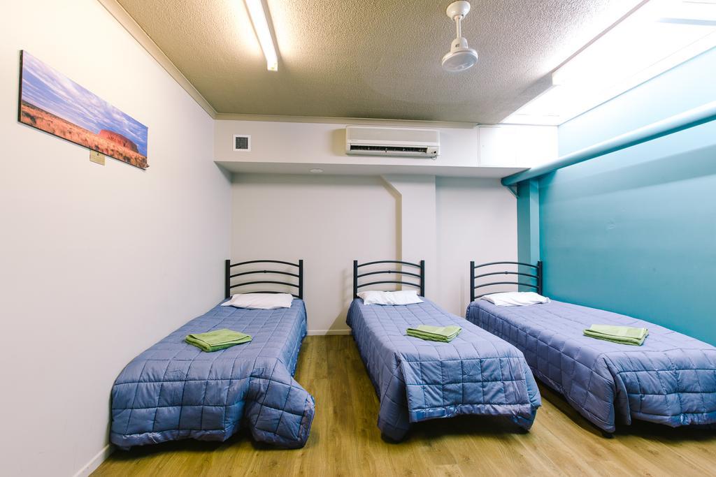 Global Backpackers Cairns Central Экстерьер фото